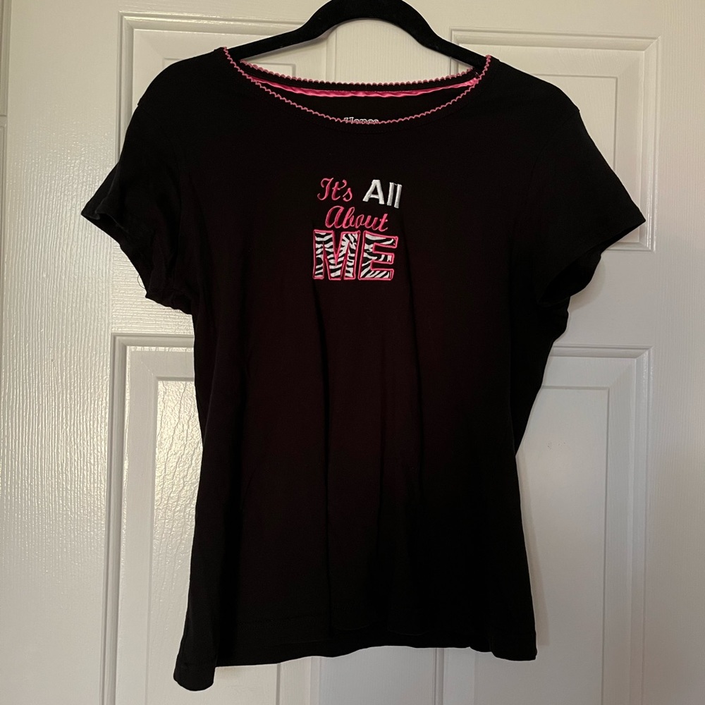 Graphic tee